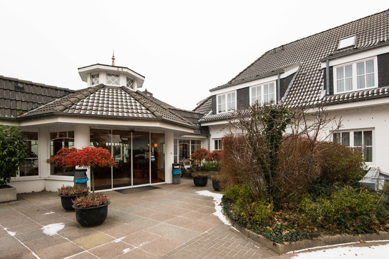 Ringhotel Klovensteen Schenefeld  Exterior photo